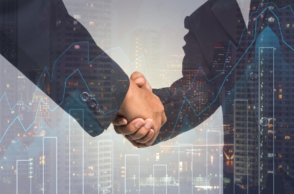 ECN账户 vs STP账户:我该选哪种?以及交易盈利后如何报税?