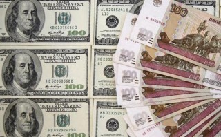 macro markets巨汇：卢布兑美元汇率跌破100 为近17个月来的最低点